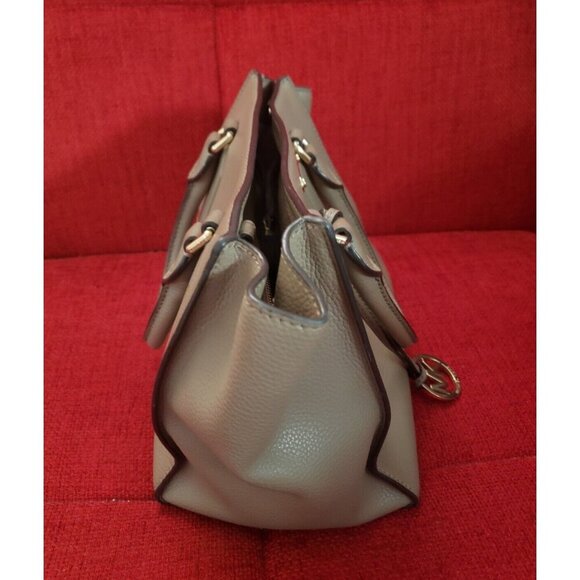 Michael Kors Ballet Pebbled Leather Selby MD Zip Messenger Satchel Purse - Picture 2 of 3